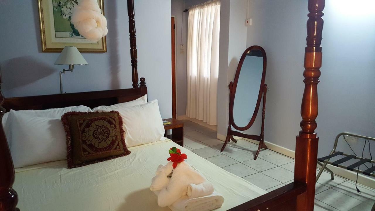 Rainbow Inn Grenville Ngoại thất bức ảnh